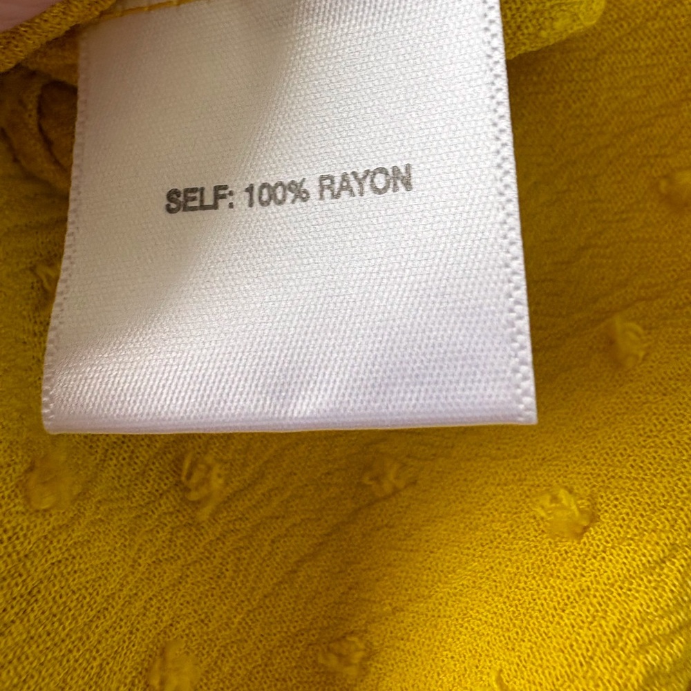 Rose + Olive 1X Yellow Short Sleeve Button Up V Neck Blouse Office Casual Career - Picture 8 of 11